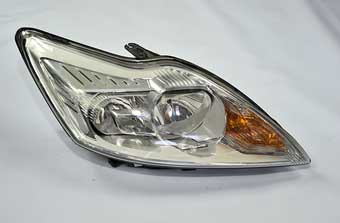 TAURUS ÇIKMA YEDEK PARÇA FORD CIKMA YEDEK FOCUS 2 MAKYAJLI SAĞ FAR 